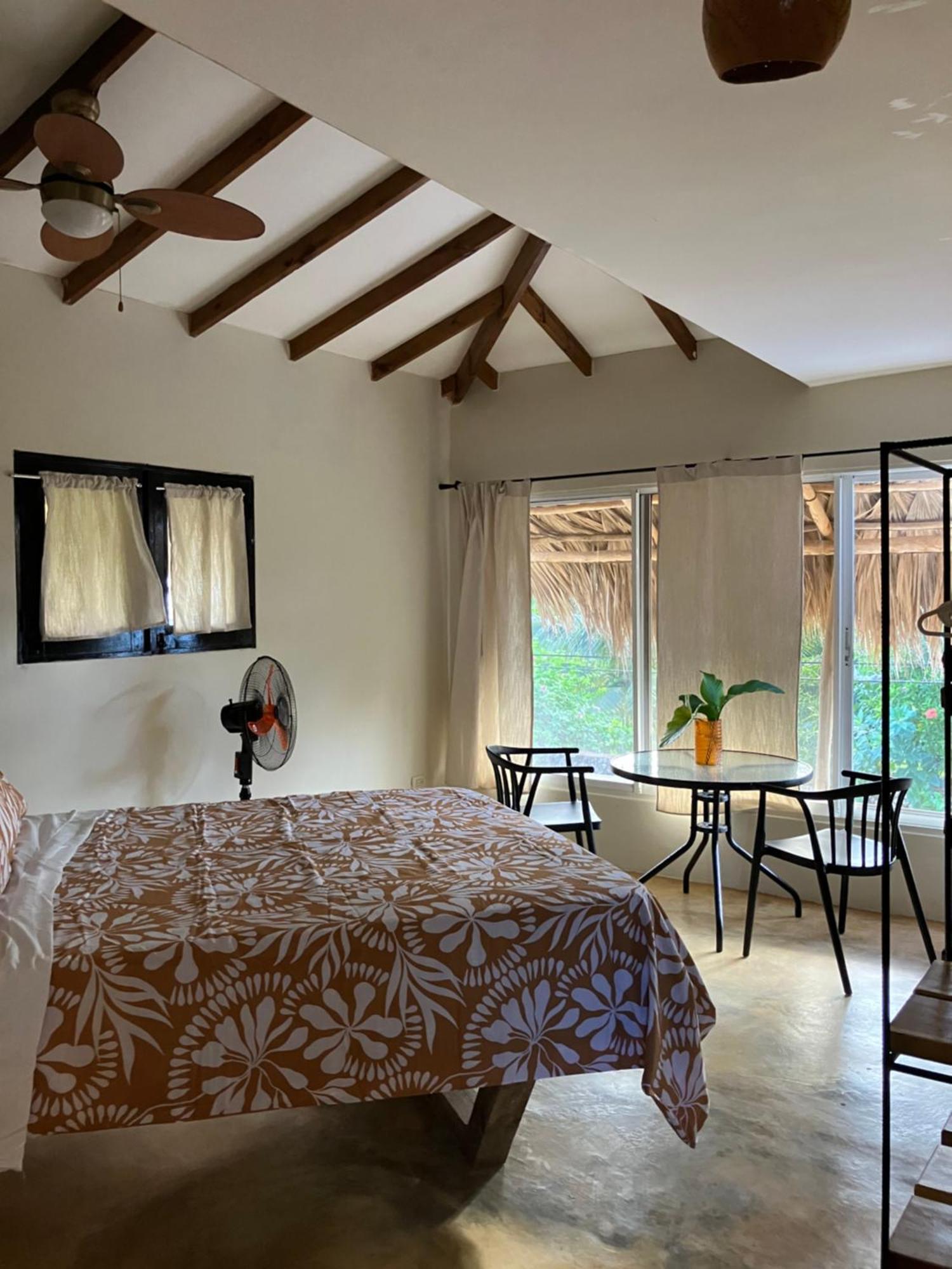 Yes Papa! Rooms Only 100M From The Beach! Las Galeras Exterior photo